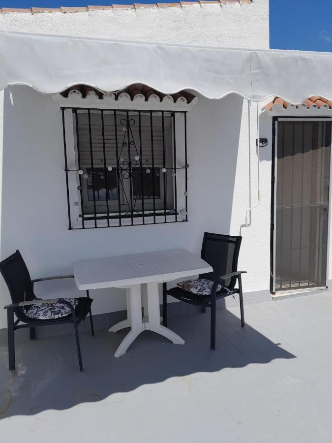 Private Room Ensuite With Balcony Chiclana de la Frontera Zewnętrze zdjęcie